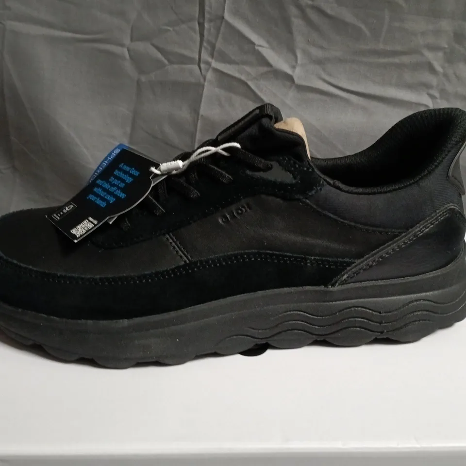 GEOX SPHERICA PLUS A BLACK LEATHER & SUEDE TRAINERS, UK 7