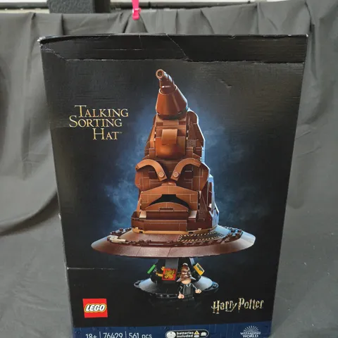 BOXED LEGO HARRY POTTER TALKING SORTING HAT - 76429