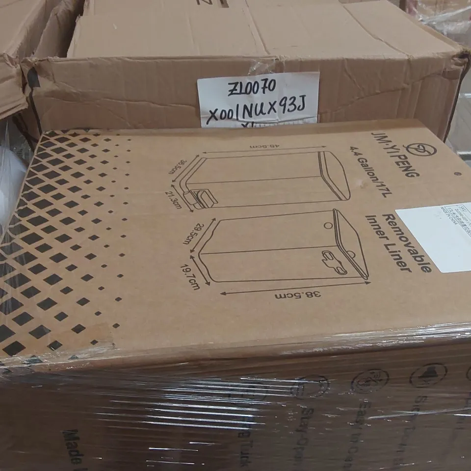 PALLET CONTAINING A LARGE QUANTITY OF ASSORTED ITEMS INCLUDING: HILAND BIKE, STITCH CHILDREN'S BIKES, CONSOLE TABLE, RUBBISH BIN ECT