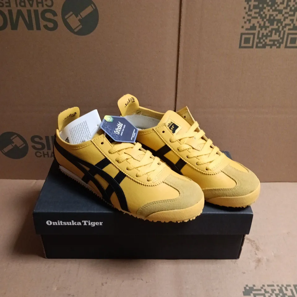 BOXED PAIR OF ONITSUKA TIGER MEXICO 66 TRAINERS - 6