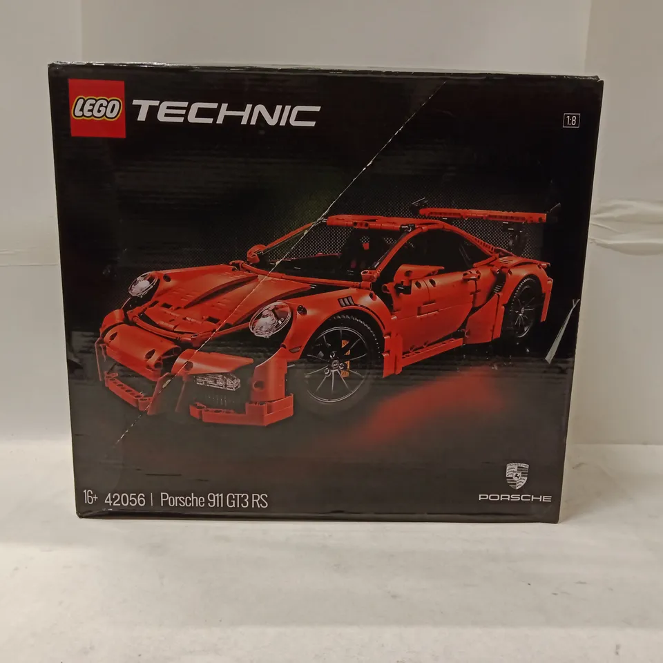 LEGO TECHNIC PORSCHE 911 GT3 RS 1:8 – BOXED SET