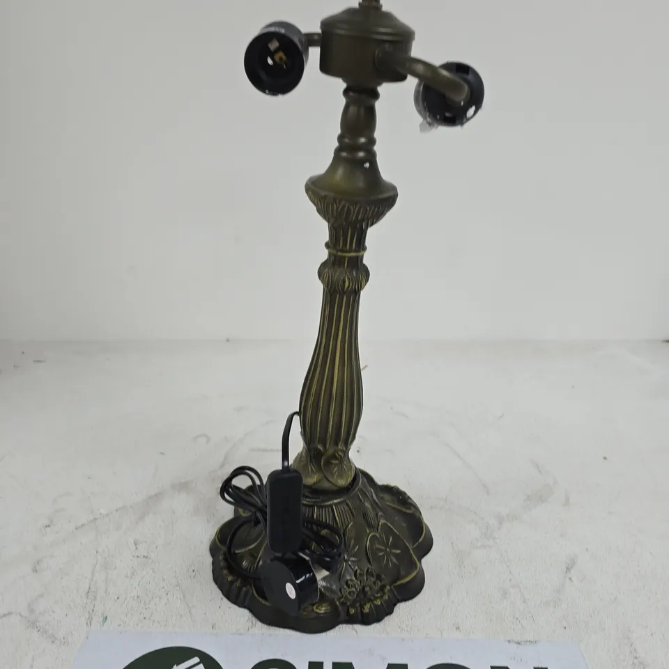 VINTAGE BRASS-EFFECT TABLE LAMP WITH DUAL BULB HOLDERS, NO SHADE