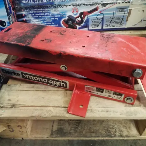 CLARKE CML6 500KG MECHANICAL MOTORCYCLE TABLE LIFT