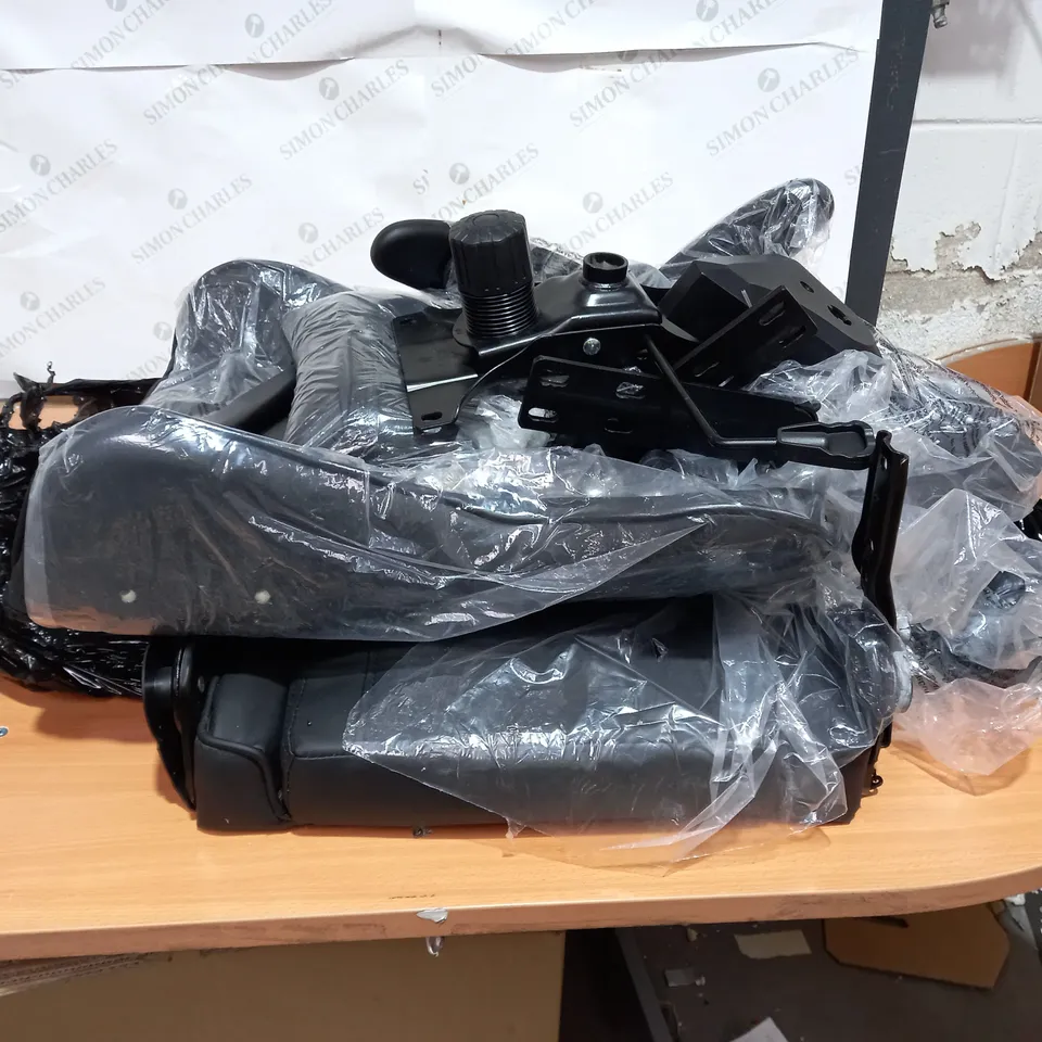 T DAGGER GAMING CHAIR