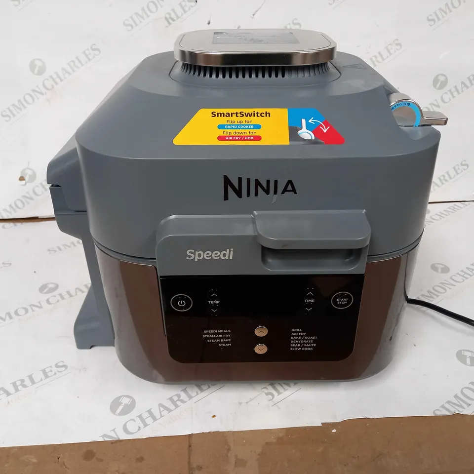 BOXED NINJA SPEEDI 10-IN-1 5.7L RAPID-COOKER & AIR FRYER