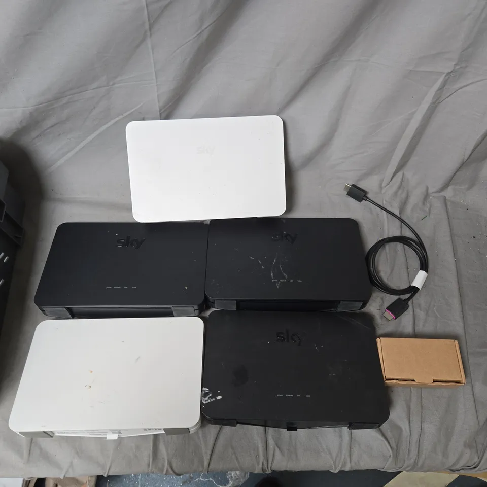 5 SKY SET-TOP BOXES – BLACK & WHITE, WITH CABLE/S