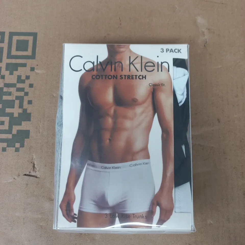 CALVIN KLEIN COTTON STRETCH CLASSIC FIT LOW RISE TRUNKS (3-PACK) IN VARIOUS COLOURS SIZE UNSPECIFIED