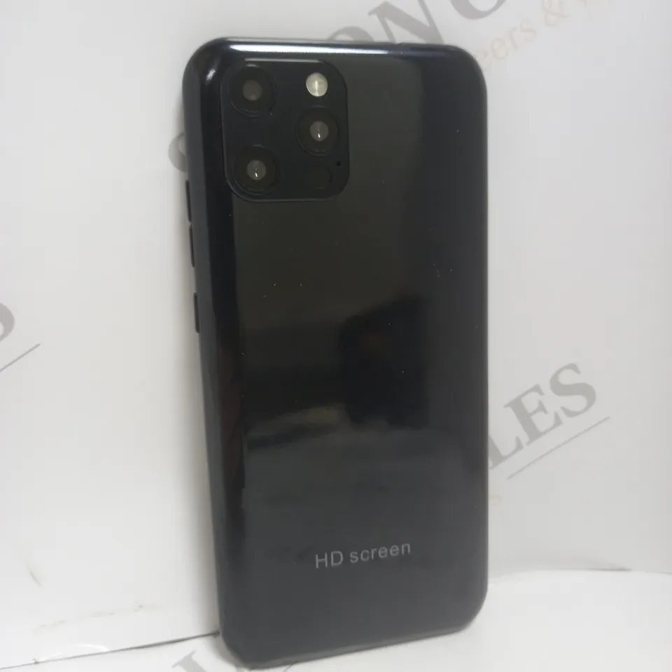 BOXED ANDROID SMARTPHONE IN BLACK - MODEL UNSPECIFIED 