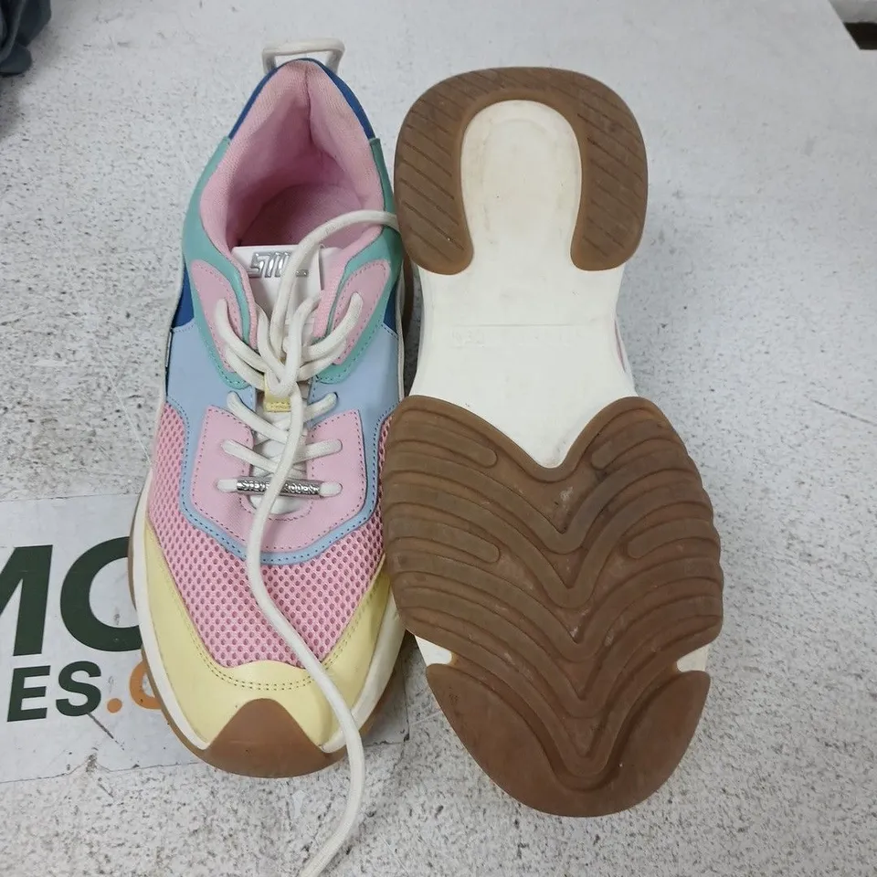 STEVE MADDEN WOMEN'S SNEAKERS – COLOURFUL PASTEL MIX, PINK INTERIOR