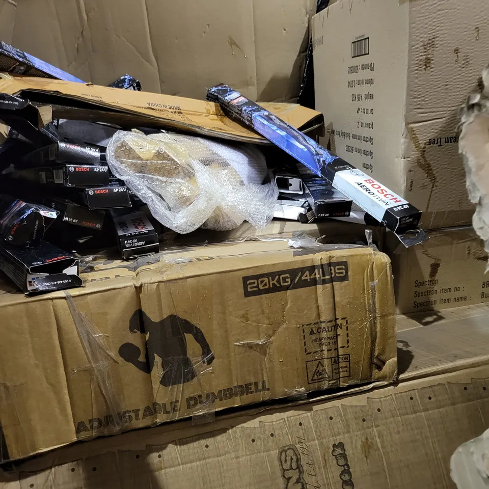 PALLET OF A SIGNIFICANT QUANTITY OF ASSORTED ITEMS TO INCLUDE BOSCH AEROTWIN WINDSCREEN WIPERS, PALM FOLDERABLE AIRER ANHER STAND, TWIN RAISED AIR BED 20KG ADJUSTABLE DUMBBELL, ETC