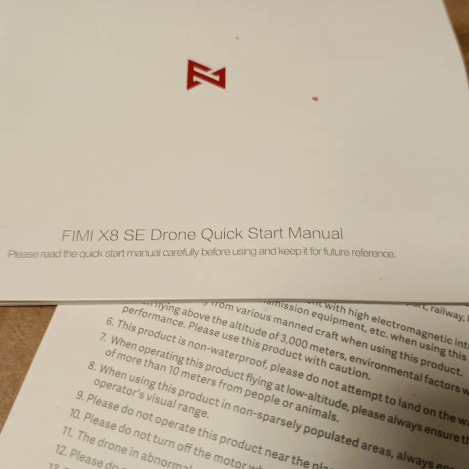 FIMI X8 SE DRONE WITH CONTROLLER, CASE & ACCESSORIES