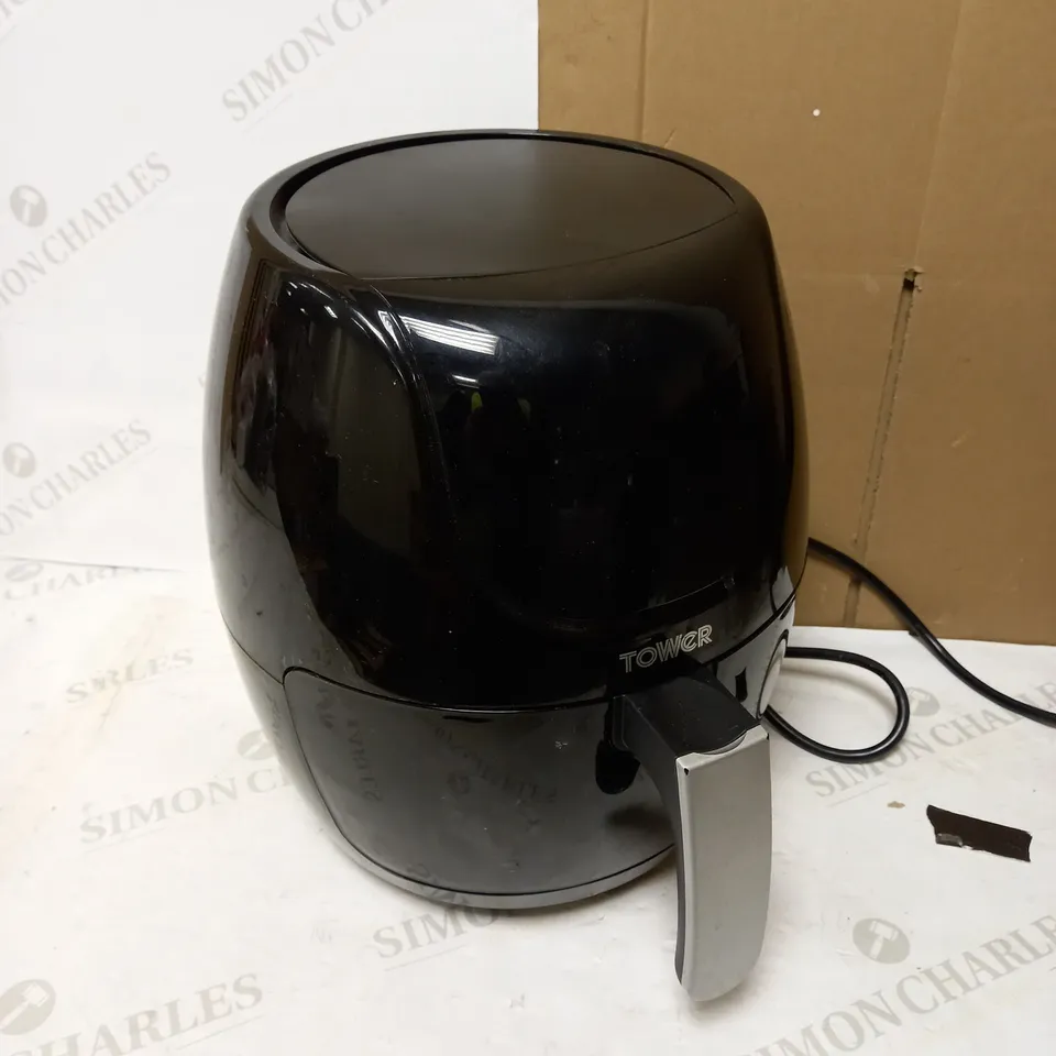TOWER T17067 VORTX FAMILY SIZE DIGITAL AIR FRYER