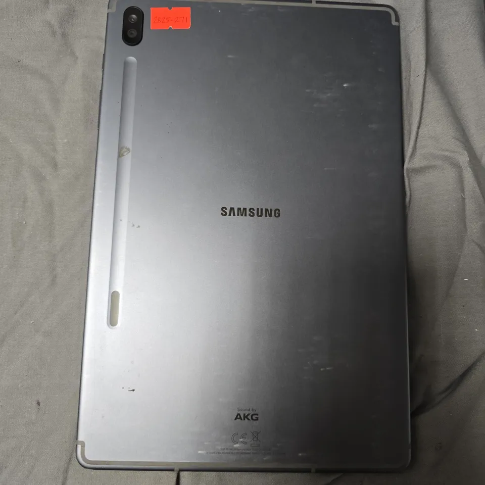 SAMSUNG GALAXY TABLET – SILVER, AKG SOUND BRANDING, DUAL REAR CAMERA (TABLET