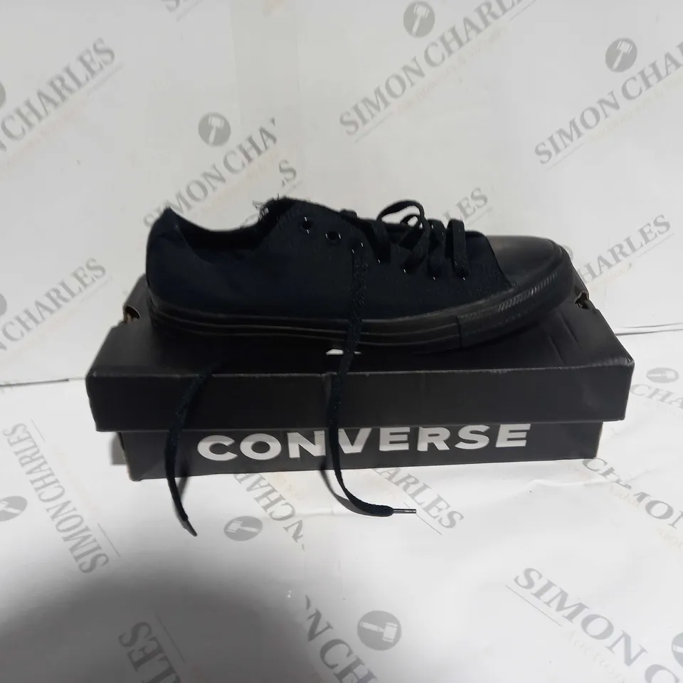 BOXED PAIR OF CONVERSE BLACK MONOCHROME UK 9