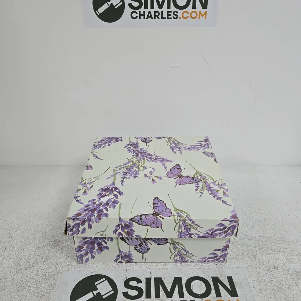 LAVENDER FLORAL THROW BLANKET IN DECORATIVE GIFT BOX