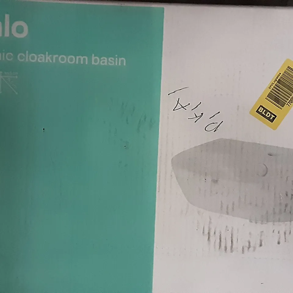 BOXED CERAMIC CLOAKROOM BASIN 