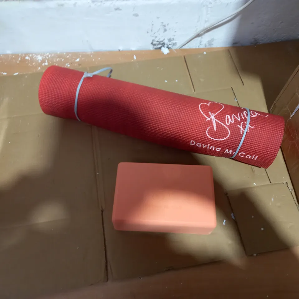 YOGA MAT - CORAL