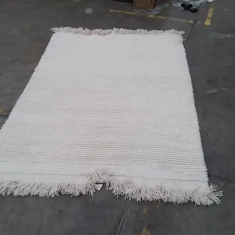 QUALITY DESIGNER AREA RUG - APPROXIMATELY 235x164cm