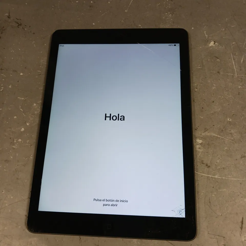 APPLE IPAD AIR SPACE GREY - MODEL A1474 