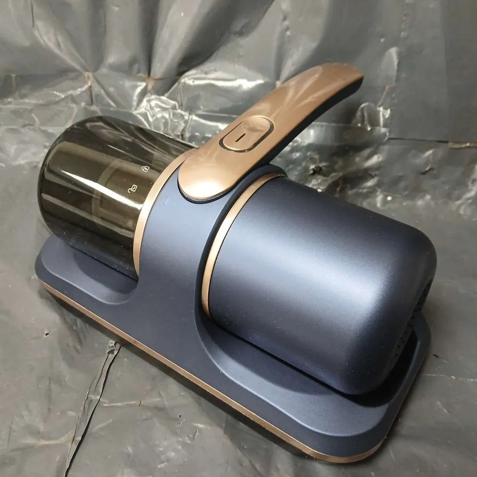 BOXED ACARID APPARATUS VACUUM CLEANER