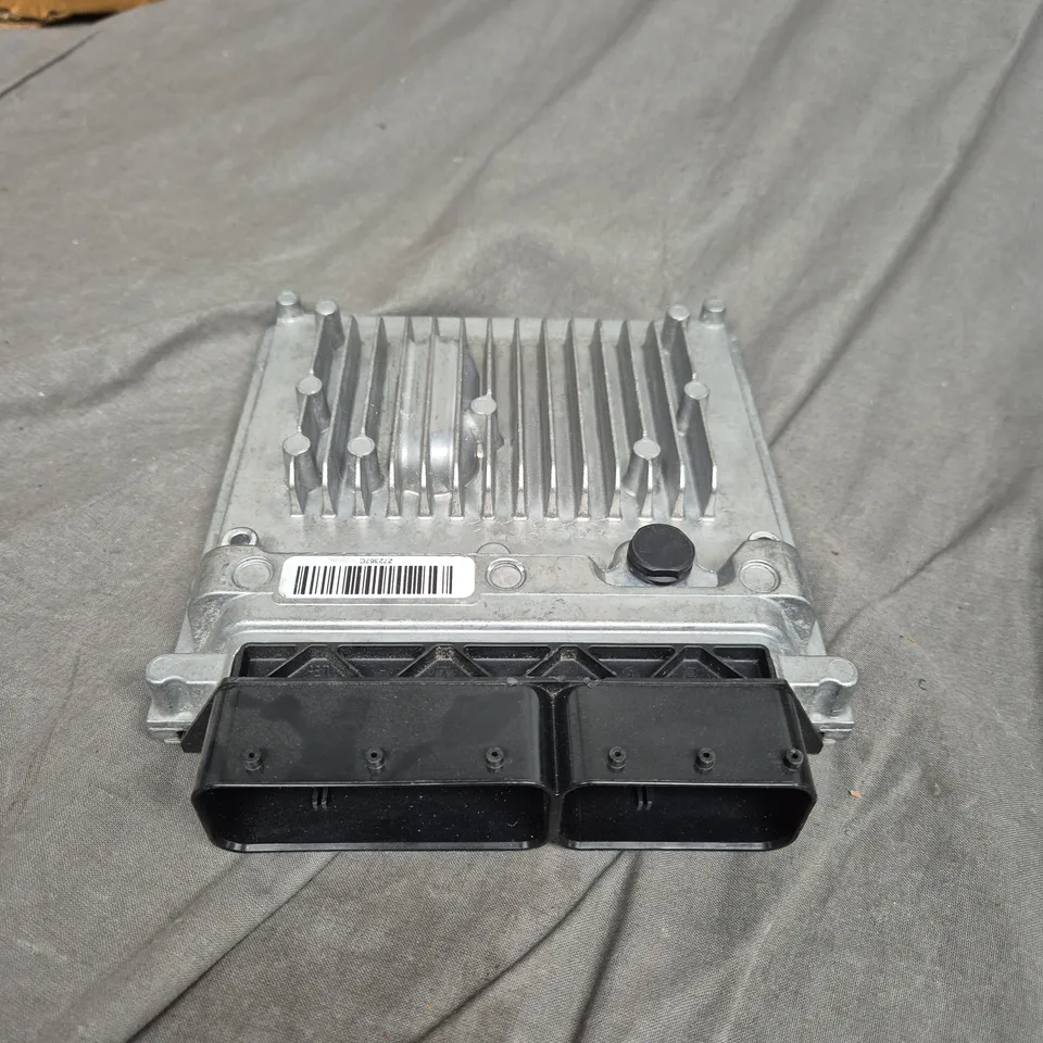 MERCEDES BENZ B W246 W242 2013 ENGINE CONTROL UNIT MODULE 