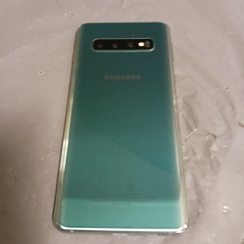 UNBOXED SAMSUNG GALAXY S10 MOBILE PHONE