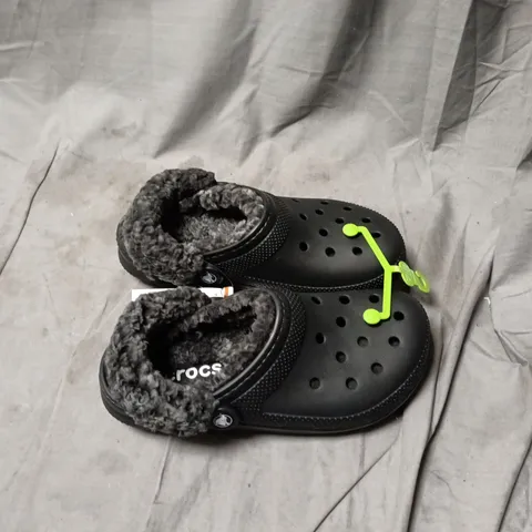 CROCS BLACK FAUX-FUR LINED CLOGS WITH TAG SIZE M5 W6 UNBOXED