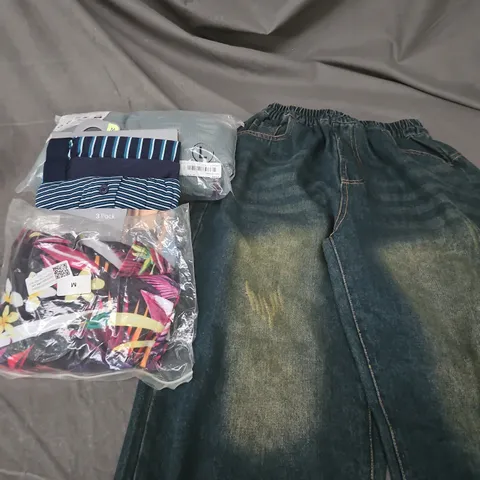 APPROXIMATELY 25 ASSORTED CLOTHING PRODUCTS IN VARIOUS STYLES & SIZES TO INCLUDE JEANS, DRESSES, T-SHIRTS ETC 