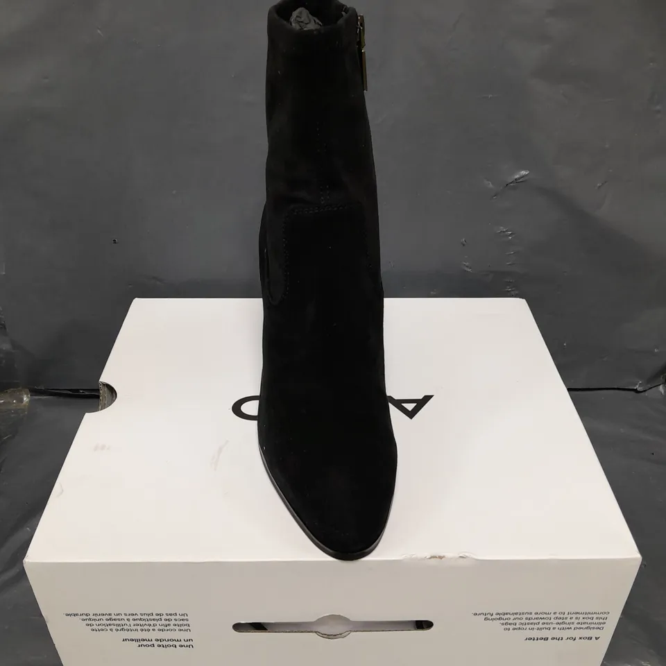 BOXED PAIR OF ALDO FARABRIREL BOOTS - 7