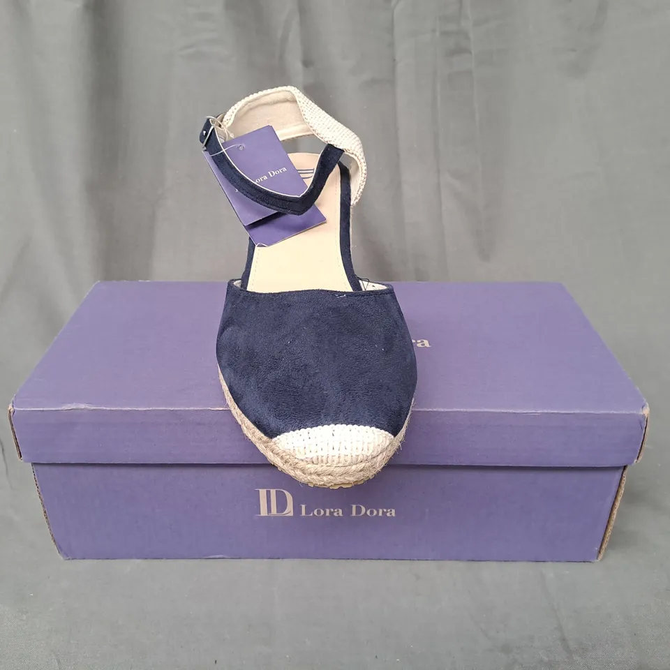 BOXED PAIR OF LORA DORA RHIANNA WEDGE SHOES IN NAVY UK SIZE 5