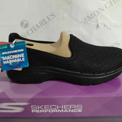 SKECHERS GO WALK 6, BLACK , UK SIZE 5.5