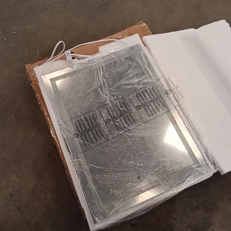 BOXED LED LIGHTED WALL MIRROR (1 BOX)