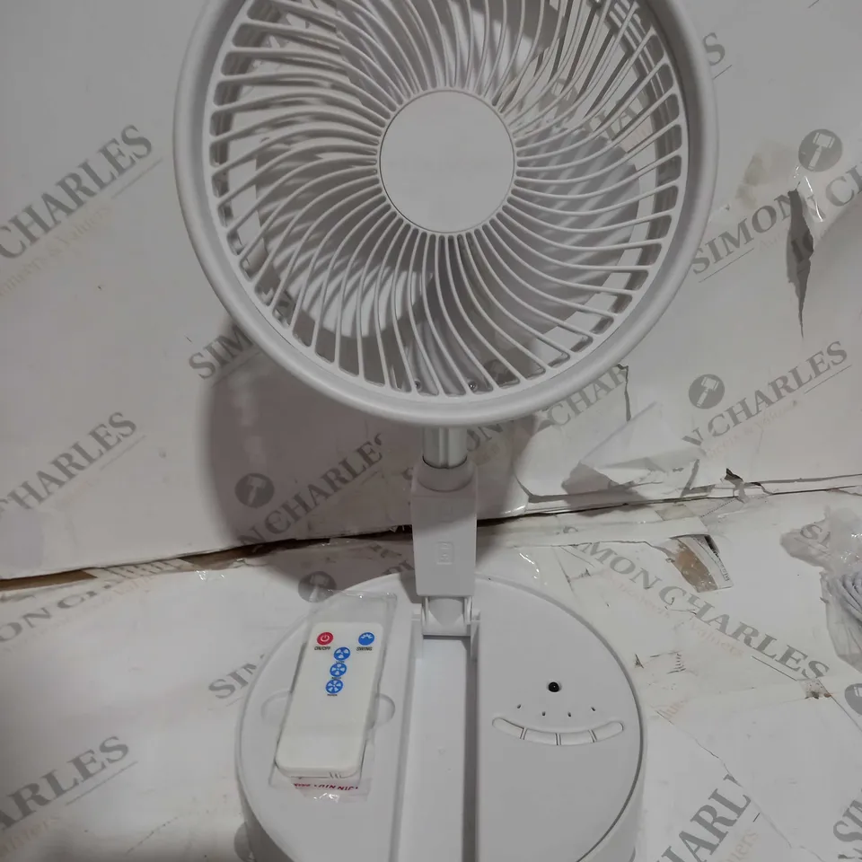 BELL & HOWELL OSCILLATING FOLDING RECHARGEABLE FAN, WHITE