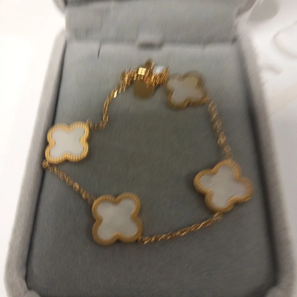 SAY IT WITH DIAMONDS LUCK COLLECTION BRACELET