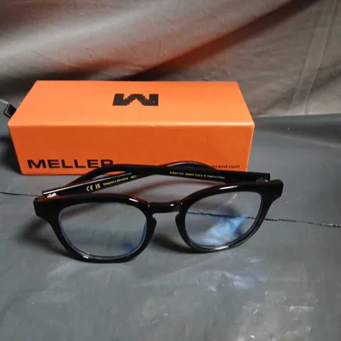 MELLER GLASSES – BLACK FRAME