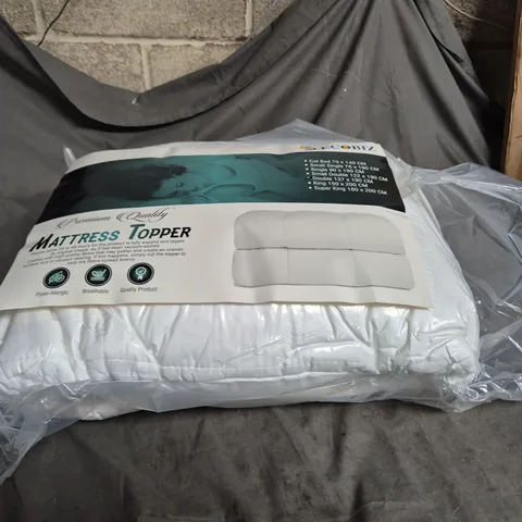 MATTRESS TOPPER – WHITE, SEALED PACKAGING