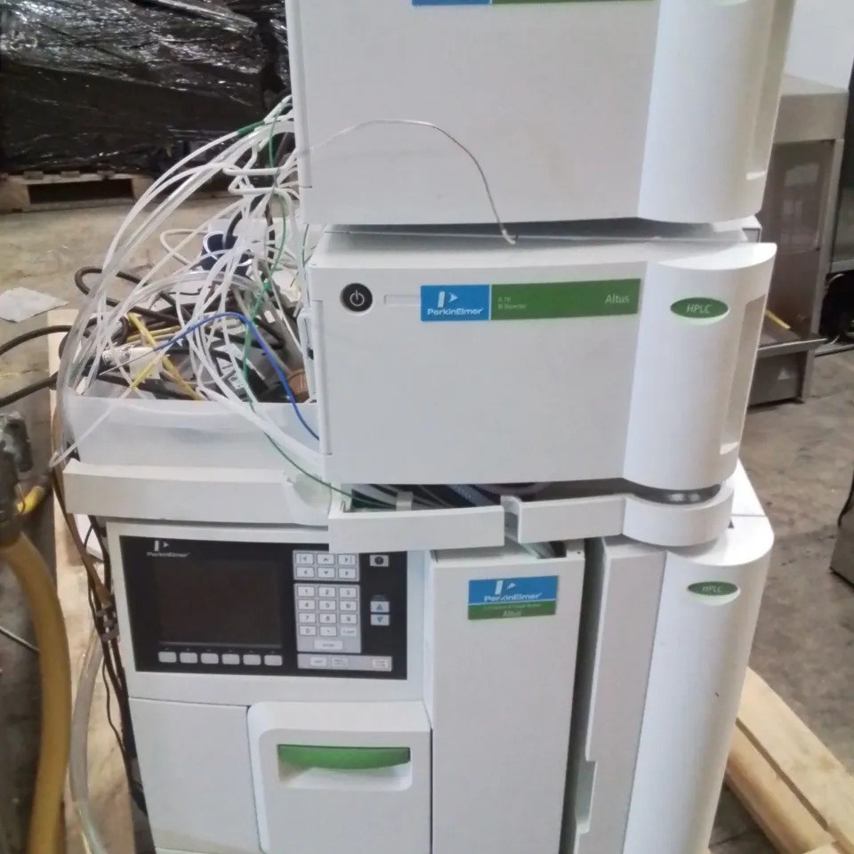 PERKINELMER ALTUS UPLC (ULTRA-HIGH PERFORMANCE LIQUID CHROMATOGRAPHY) SYSTEM, SPECIFICALLY AN ALTUS A-30 UPLC SYSTEM. 