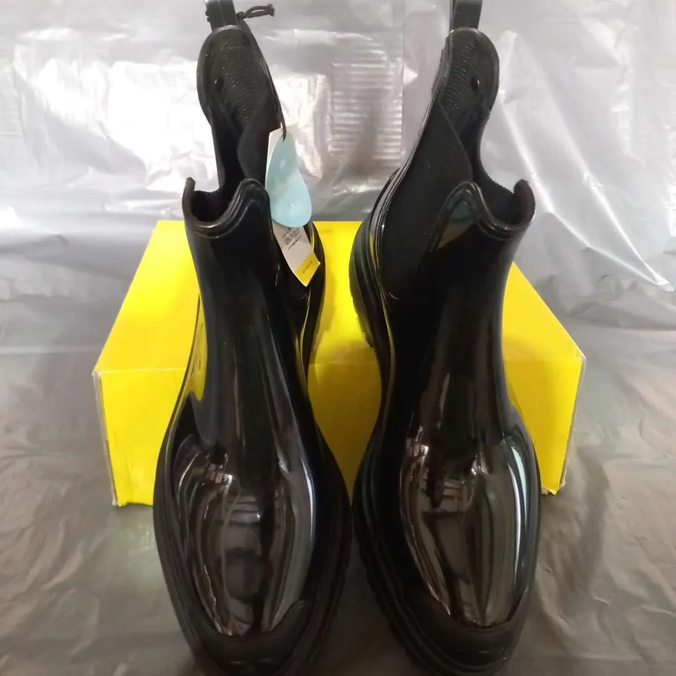 LEMON JELLY BLACK ANKLE BOOTS SIZE 7