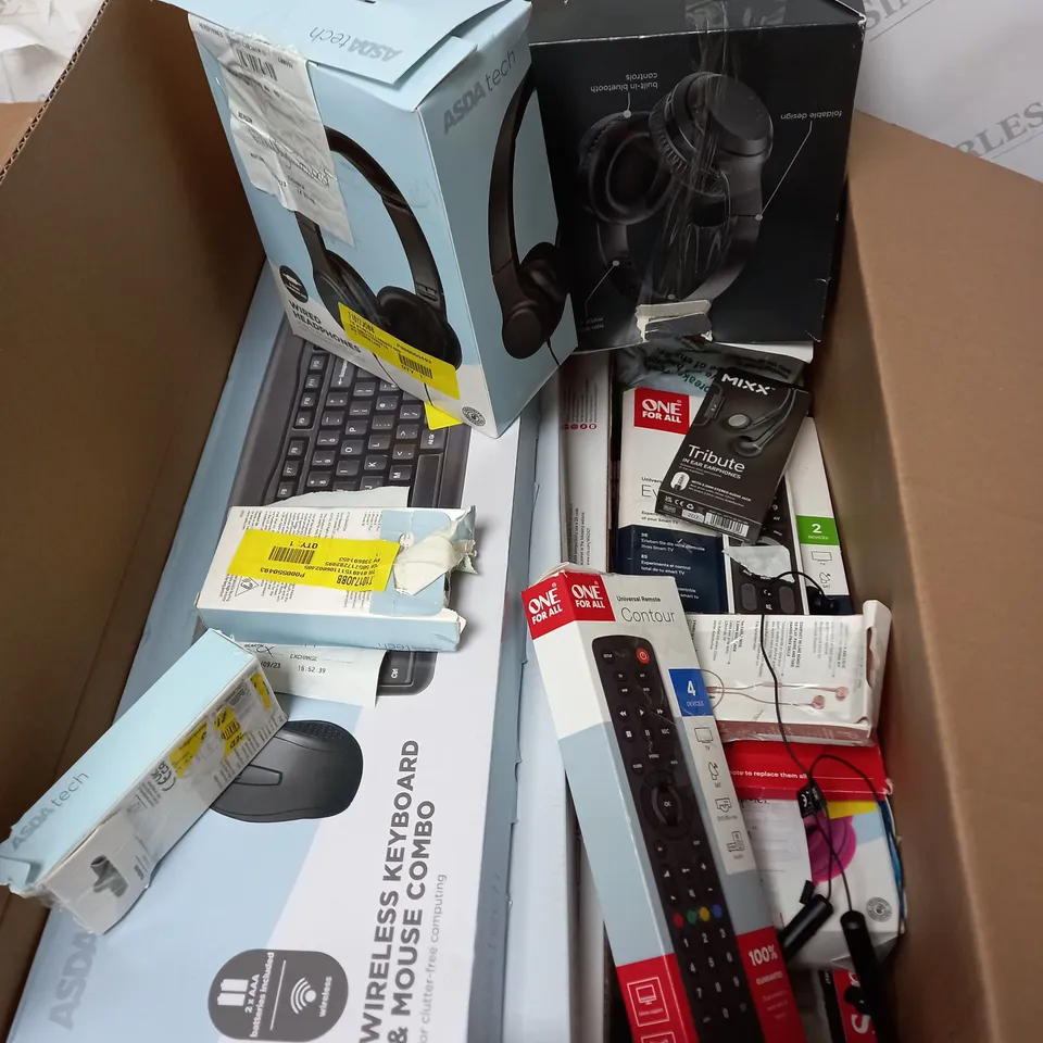 BOX OF APPROXIMATELY 20 ASSORTED ELECTRICAL ITEMS TO INCLUDE HEADPHONES, EARPHONES, REMOTES ETC - COLLECTION ONLY 