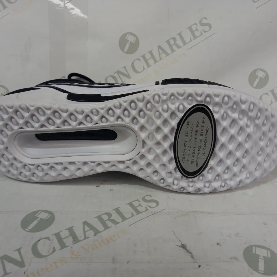 BOXED PAIR OF NIKE COURT PRO SHOES IN BLACK/WHITE UK SIZE 7