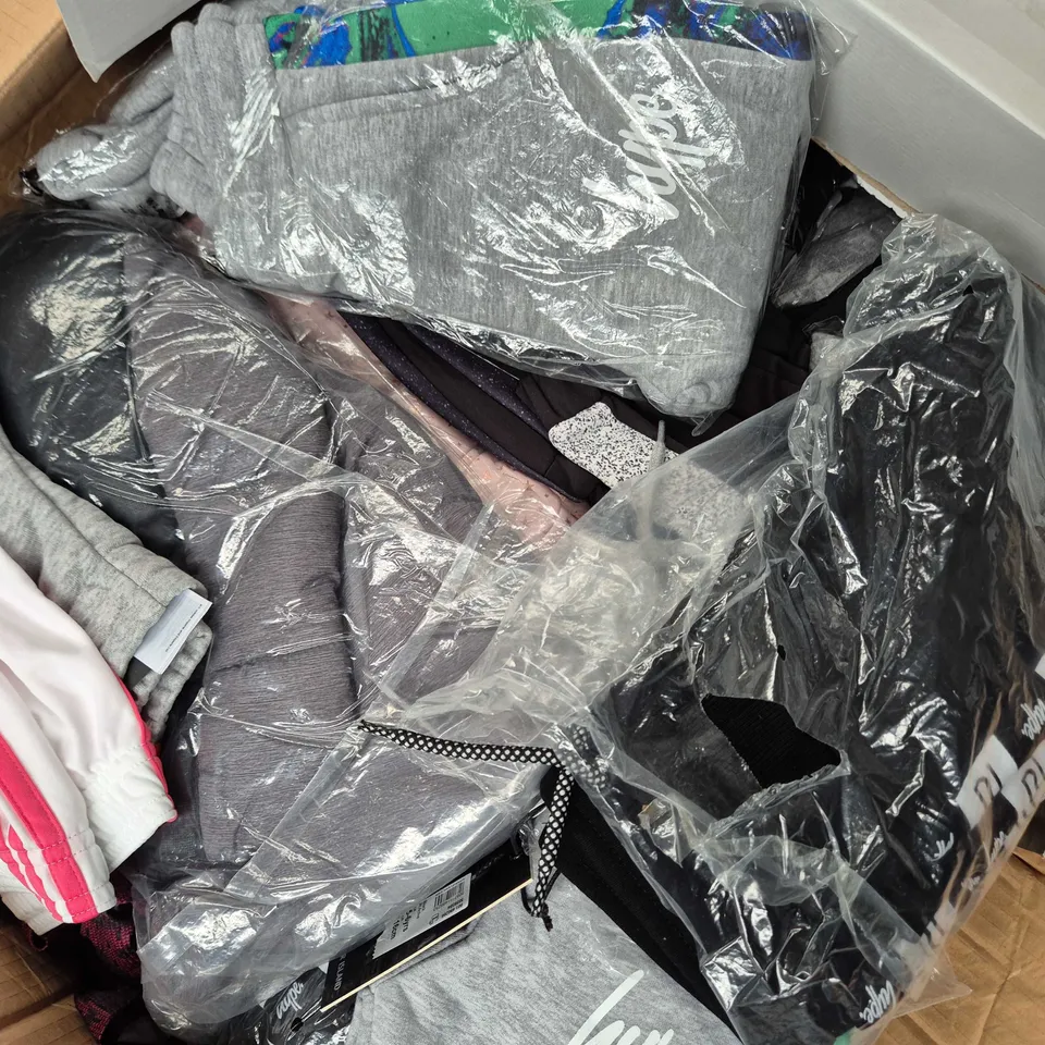 APPROXIMATELY 42 ASSORTED KIDS/TODDLERS CLOTHING ITEMS IN VARIOUS SIZES, STYLES & COLOURS TO INCLUDE BRANDS SUCH AS HYPE, BY MROSEMONT, REAL MADRID, ETC - COLLECTION ONLY