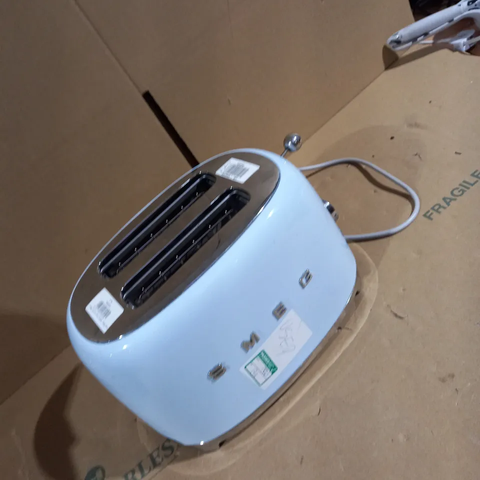 SMEG TOASTER IN BLUE 