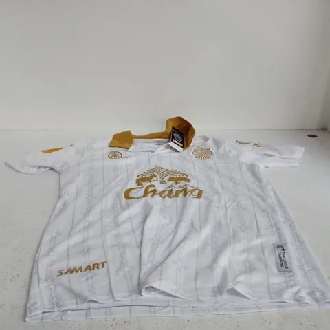 BURIRAM UNITED FC JERSEY – WHITE WITH GOLD TRIM, UK SIZE XL