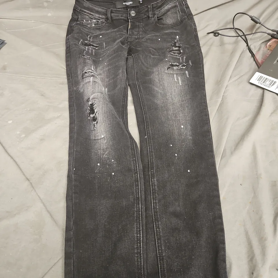 ALESSANDRO BLACK DISTRESSED DENIM JEANS – MEN