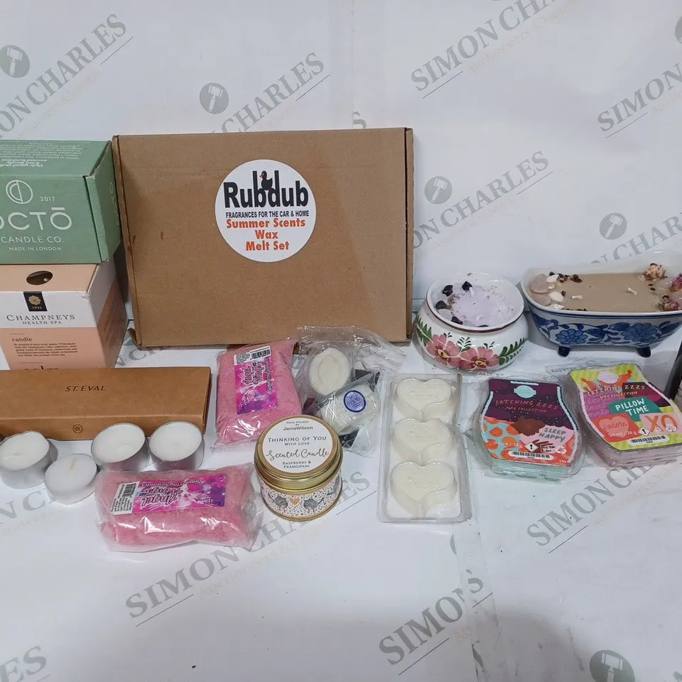BOX TO CONTAIN APPROX. 18 X ASSORTED SCENTED RELAXATION PRODUCTS, INCLUDES CANDLES, WAX MELTS, BATH SALTS ETC 