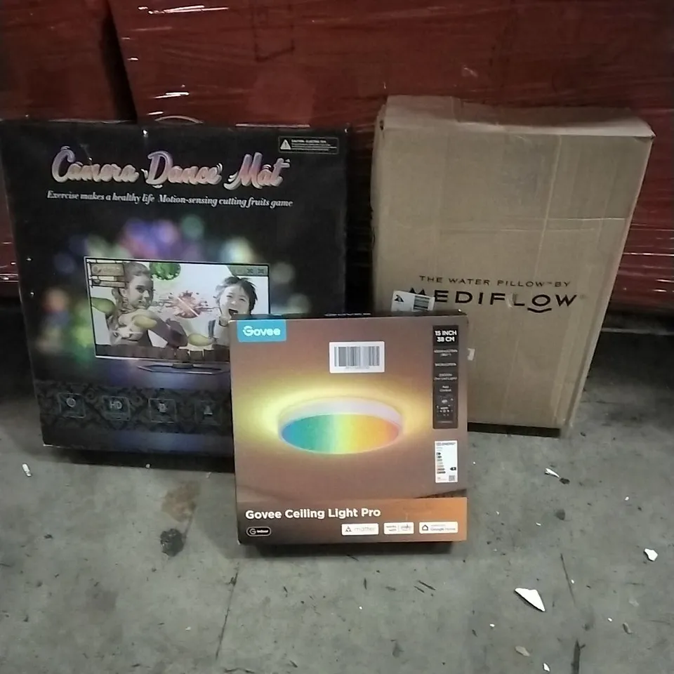 PALLET OF HOUSEHOLD ITEMS TO INCLUDE GOVEE CEILING LIGHT PRO, WATER PILLOW, CAMERA DANCE MAT,AND OTHER ASSORTED ITEMS...