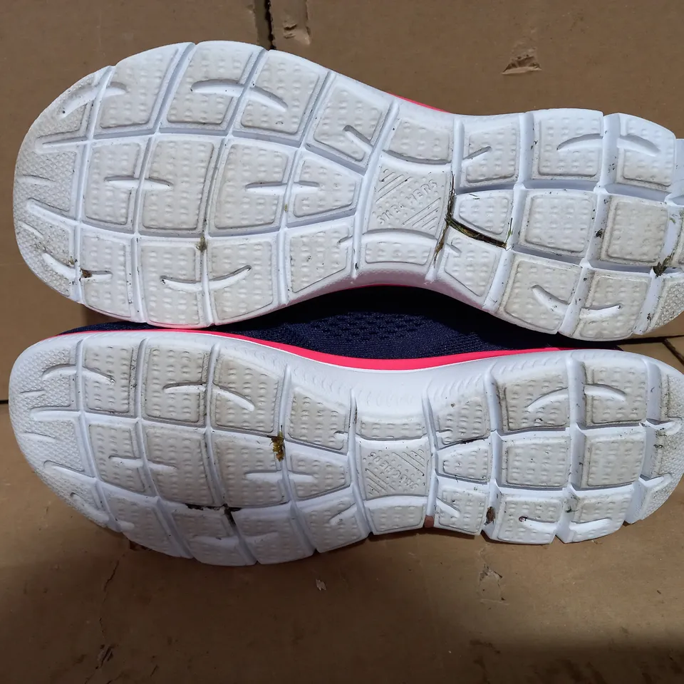 PAIR OF SKECHERS TRAINERS (DARK BLUE / PINK, MEMORY FOAM)