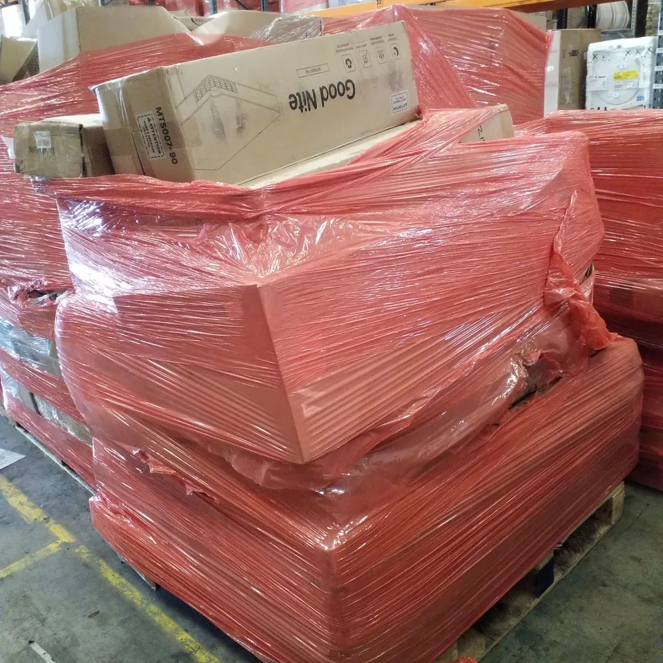 PALLET CONTAINING ASSORTED PRODUCTS INCLUDING POCKET SPRUNG MATTRESS, BEDSIDE CRIB & MATTRESS TOPPER 