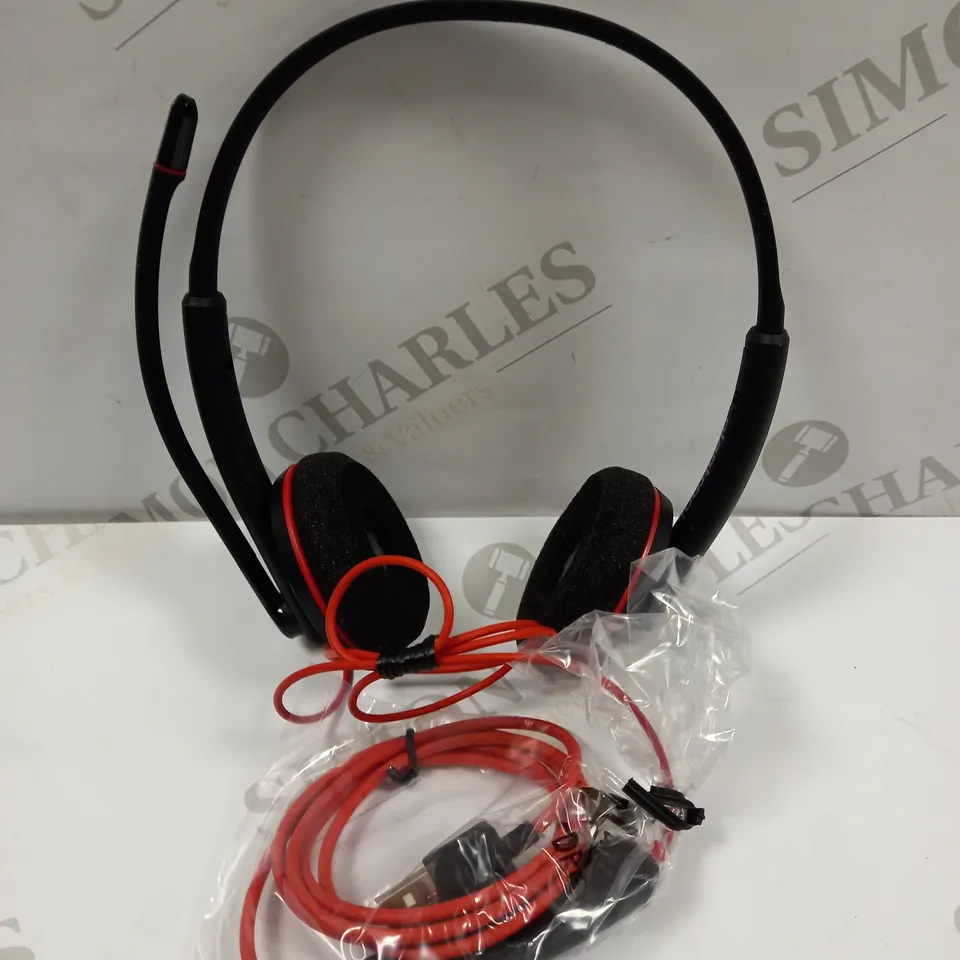 PLANTRONICS BLACKWIRE C3220 USB-A WIRED HEADSET