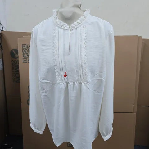 LADIES LONG SLEEVE BLOUSE ECRU SIZE 18
